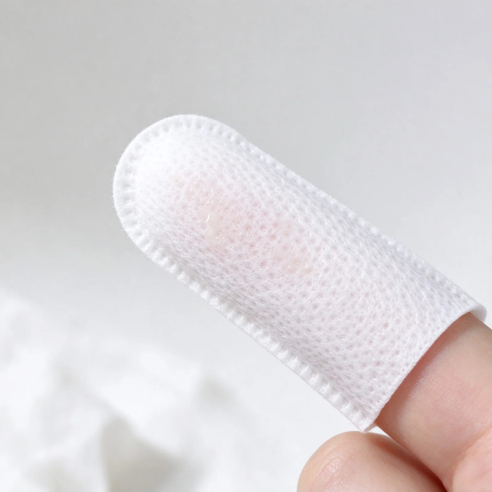 Nose Cleaning Finger Wipes — detail